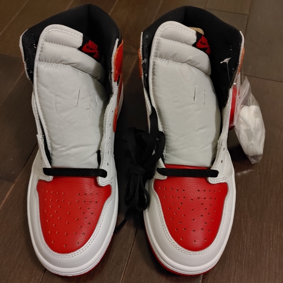 AIR JORDAN 1 RETRO HIGH OG HERITAGE 2022 - Picture 4 of 10